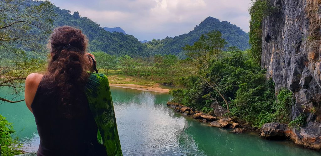 Blick vom Ausgang der Phong Nha Höhle