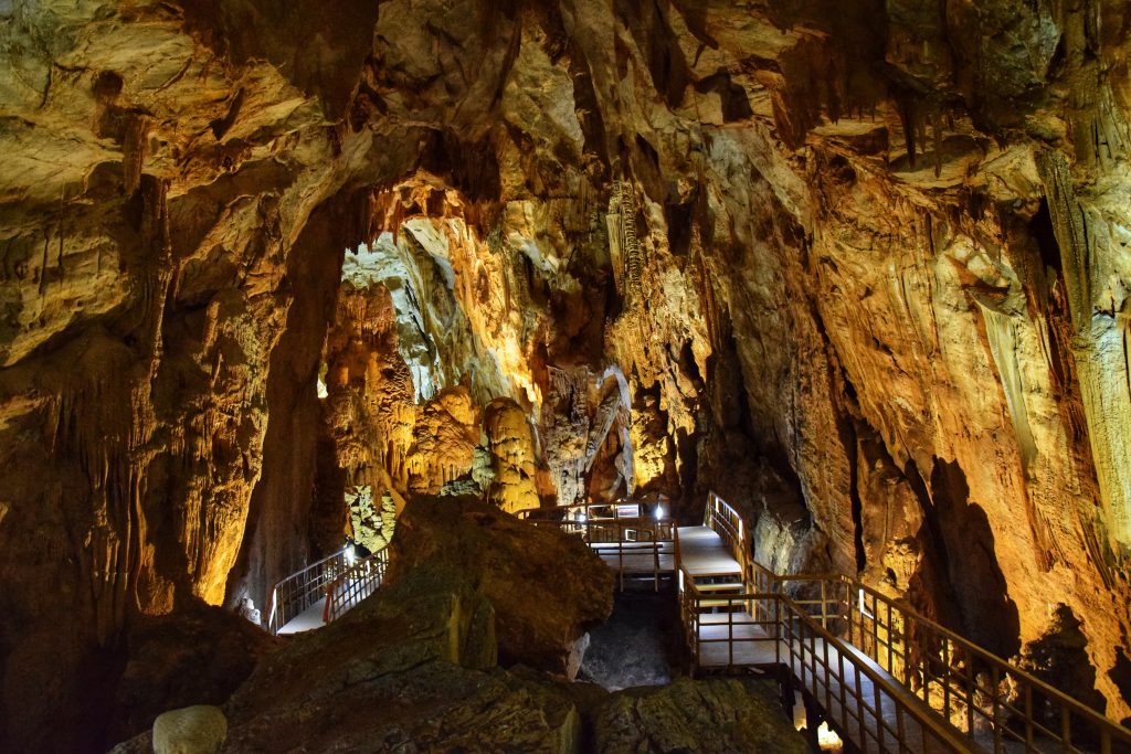 Tien Son Höhle